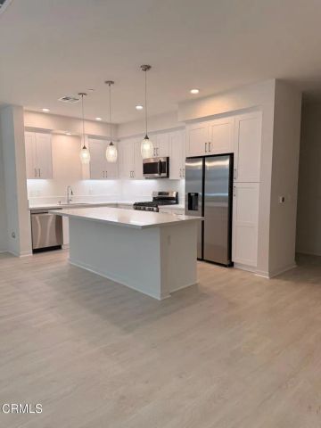 711 Winchester Drive, Oxnard, CA 93036