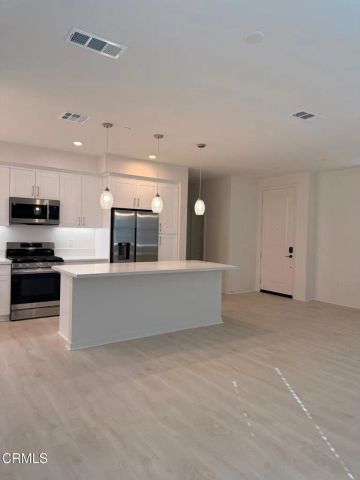 711 Winchester Drive, Oxnard, CA 93036