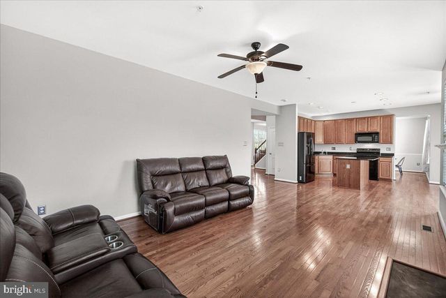 205 SOLAR DR, Walkersville, MD 21793