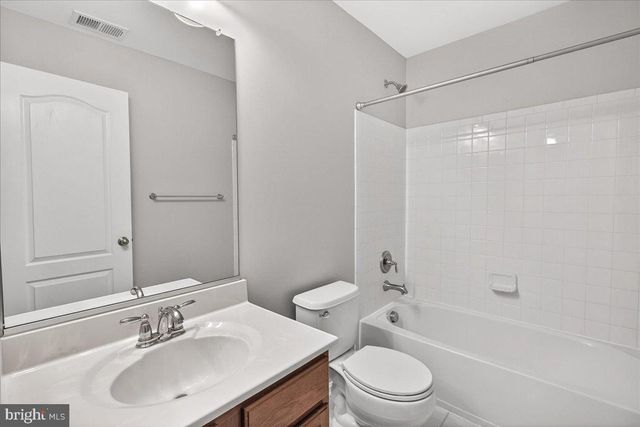 205 SOLAR DR, Walkersville, MD 21793