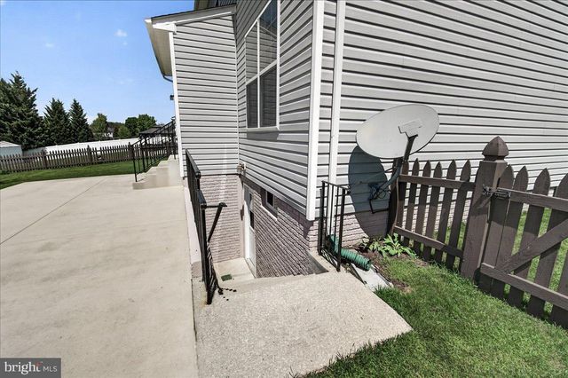 205 SOLAR DR, Walkersville, MD 21793
