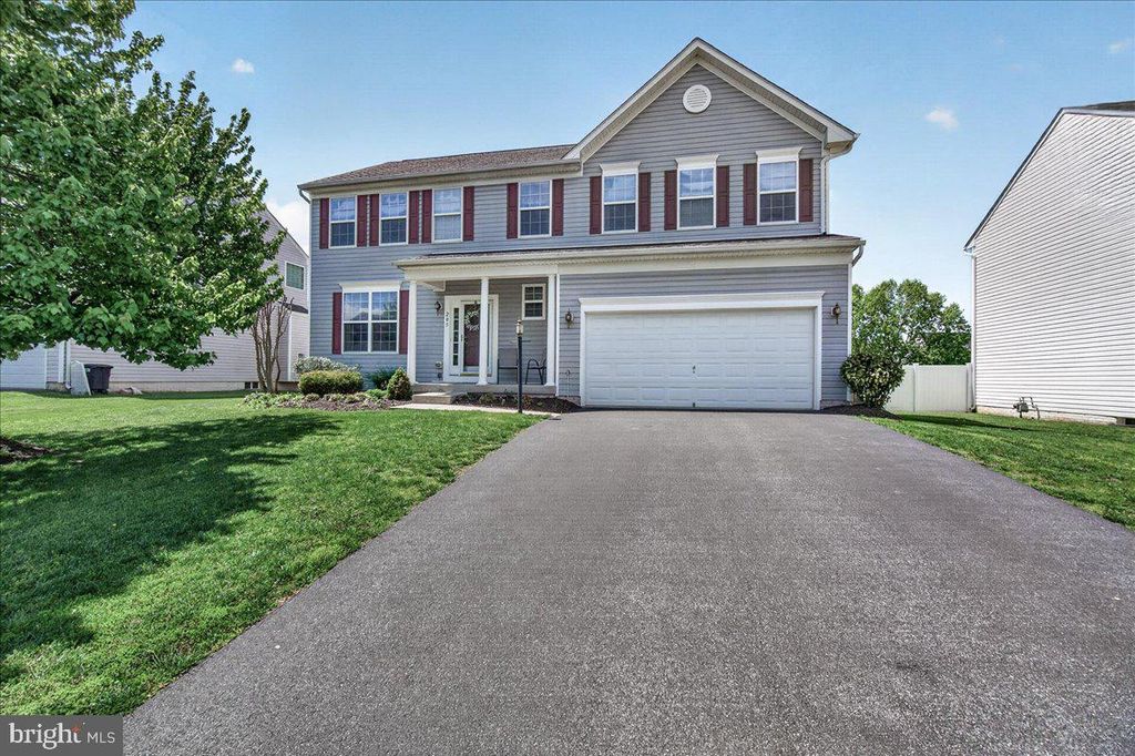 Image 1 of property listing at 205 SOLAR DR, Walkersville, MD 21793