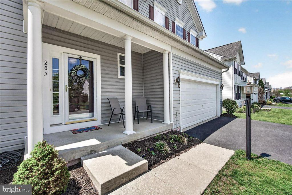Image 4 of property listing at 205 SOLAR DR, Walkersville, MD 21793