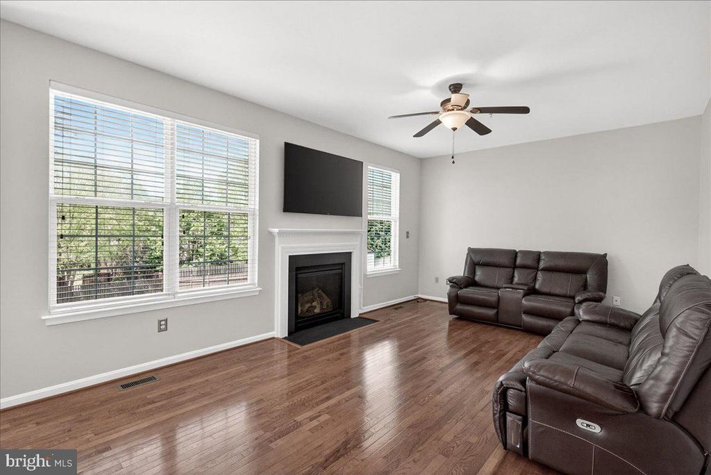 Image 7 of property listing at 205 SOLAR DR, Walkersville, MD 21793