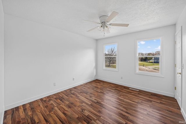 52453 Liberty Mills Court, Granger, IN 46530