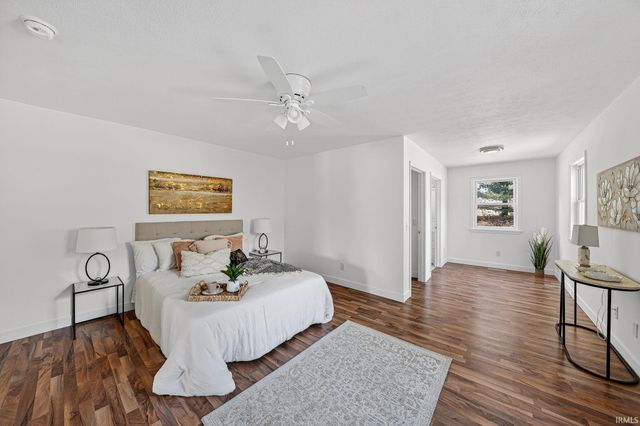 52453 Liberty Mills Court, Granger, IN 46530