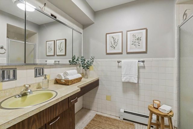 7801 Niles Center Road 102, Skokie, IL 60077