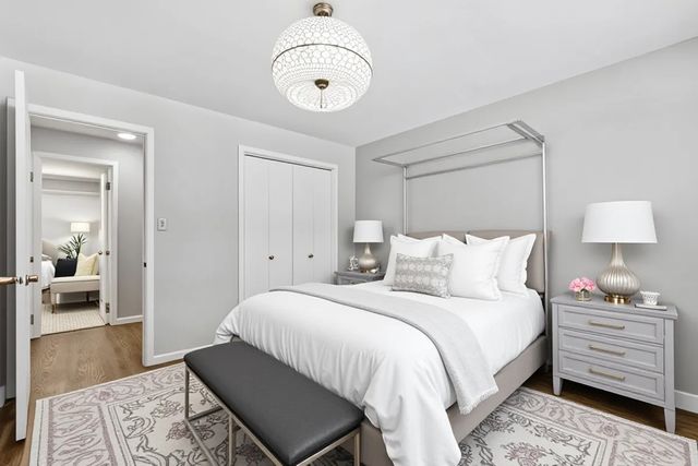 7801 Niles Center Road 102, Skokie, IL 60077