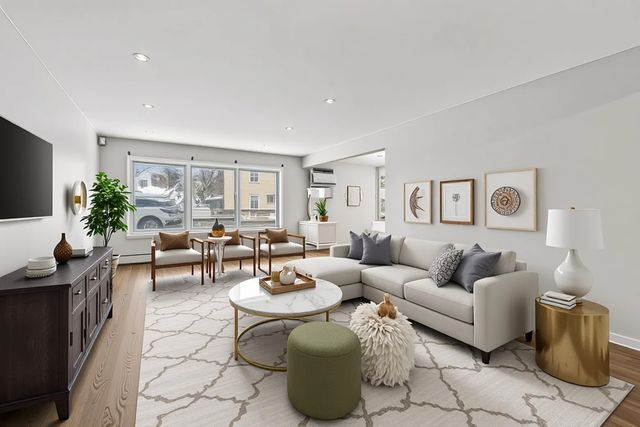 7801 Niles Center Road 102, Skokie, IL 60077