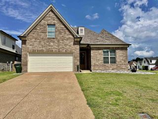 95 DOGWOOD SPRING DR, Oakland, TN 38060