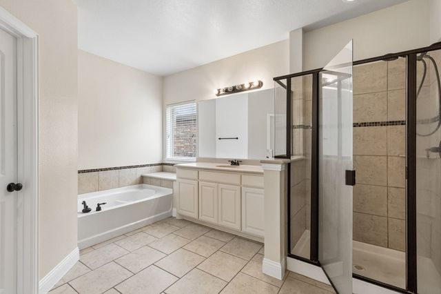 1683 St Croix Street, Burleson, TX 76028