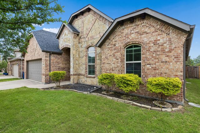 1683 St Croix Street, Burleson, TX 76028