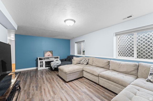 1563 E MOUNTAIN VIEW DR, Spanish Fork, UT 84660