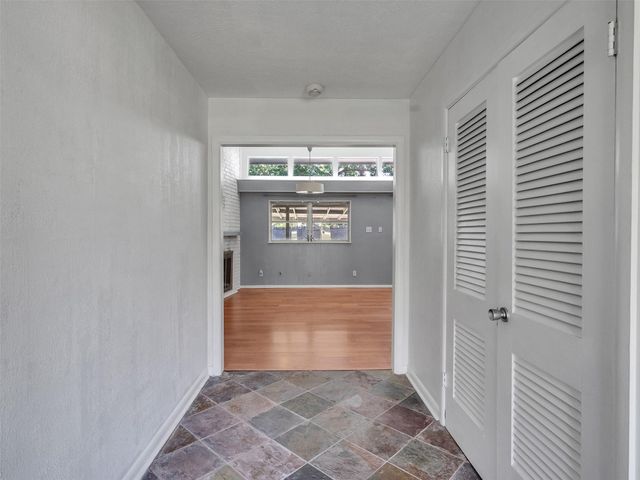 2011 Durrain Ferry Road, Baytown, TX 77520