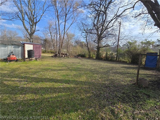 400 Hardy Street, Poteau, OK 74953