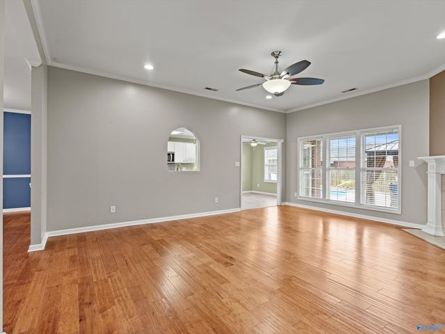 2627 Buckingham Gate SW, Decatur, AL 35603