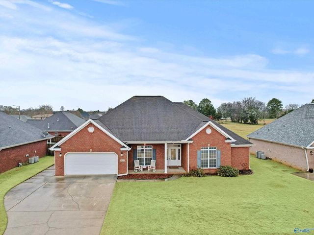 2627 Buckingham Gate SW, Decatur, AL 35603