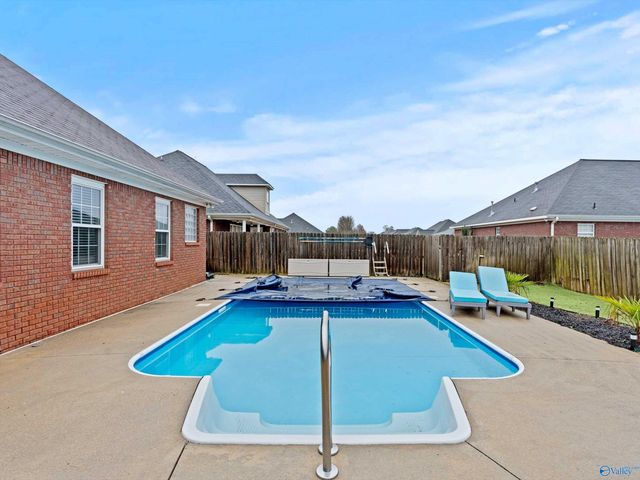 2627 Buckingham Gate SW, Decatur, AL 35603