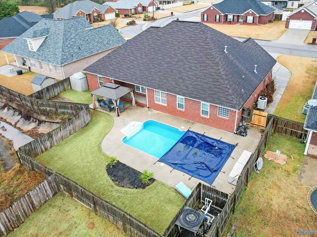 2627 Buckingham Gate SW, Decatur, AL 35603