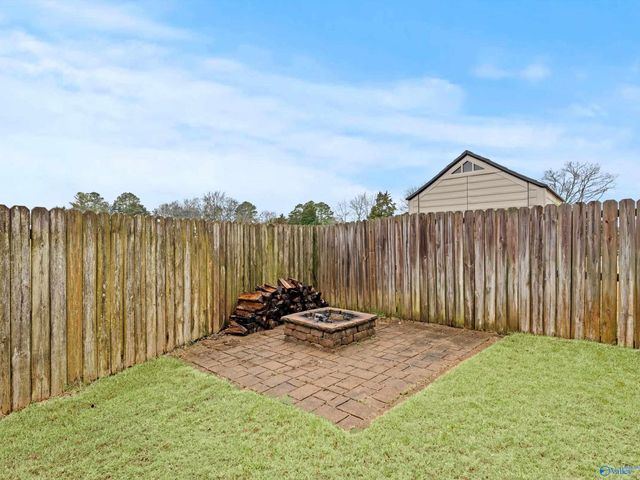 2627 Buckingham Gate SW, Decatur, AL 35603