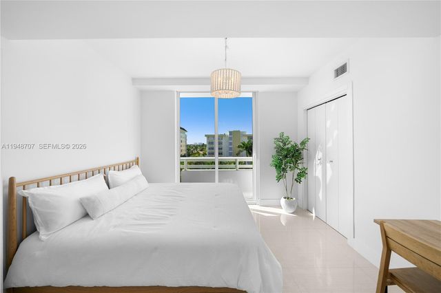 1150 102nd St 506, Bay Harbor Islands, FL 33154