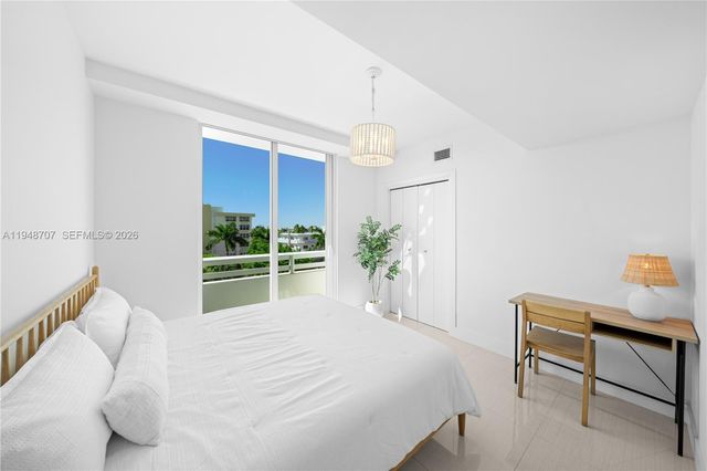 1150 102nd St 506, Bay Harbor Islands, FL 33154