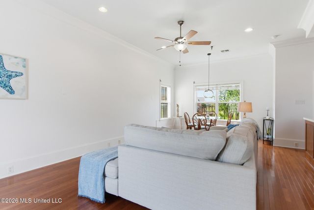 705 W Beach Boulevard, 705, Long Beach, MS 39560