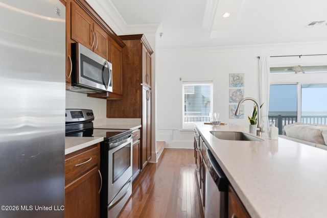 705 W Beach Boulevard, 705, Long Beach, MS 39560