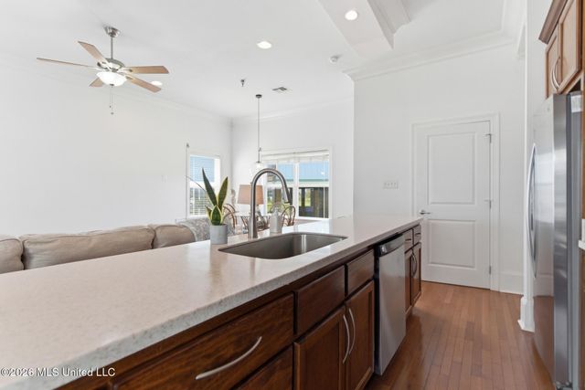 705 W Beach Boulevard, 705, Long Beach, MS 39560