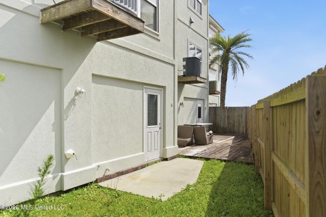 705 W Beach Boulevard, 705, Long Beach, MS 39560