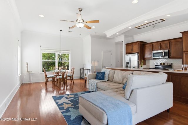 705 W Beach Boulevard, 705, Long Beach, MS 39560