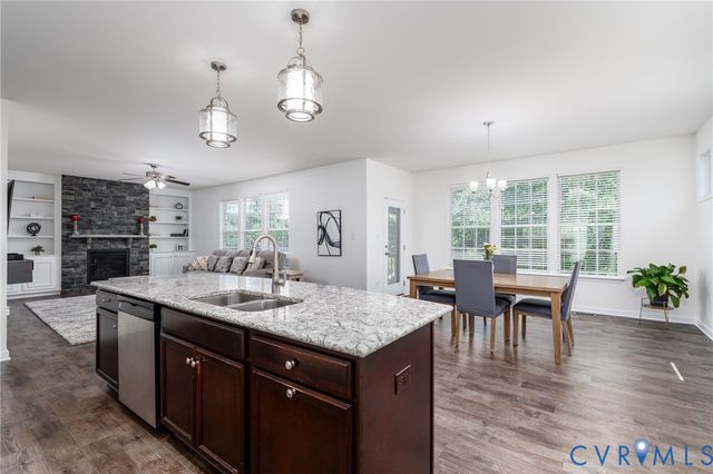 6807 Swanhaven Dr, North Chesterfield, VA 23234
