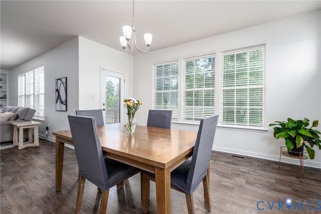6807 Swanhaven Dr, North Chesterfield, VA 23234