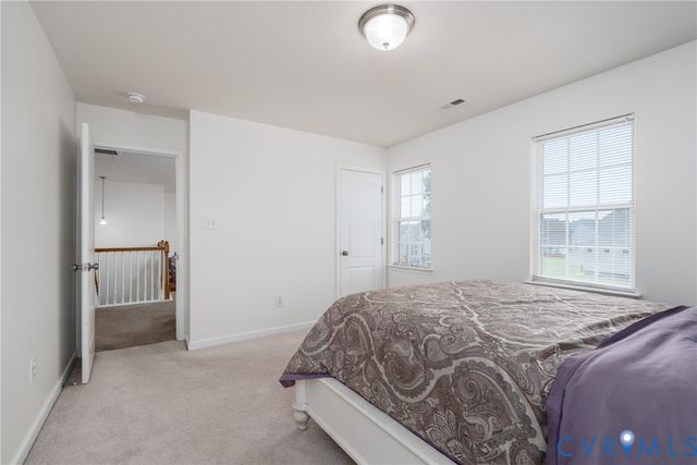 6807 Swanhaven Dr, North Chesterfield, VA 23234