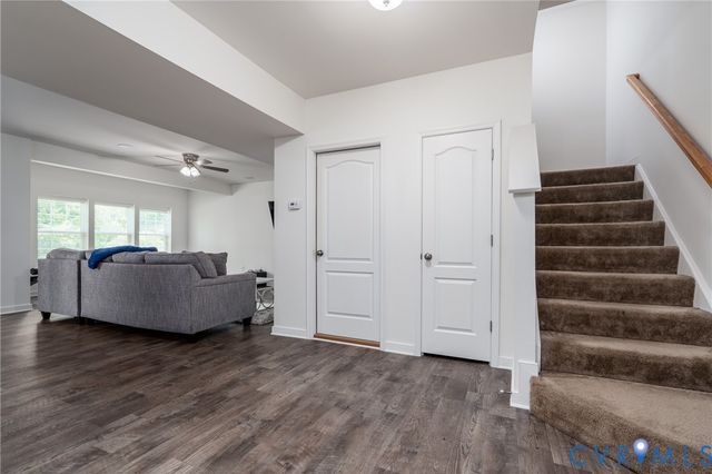 6807 Swanhaven Dr, North Chesterfield, VA 23234