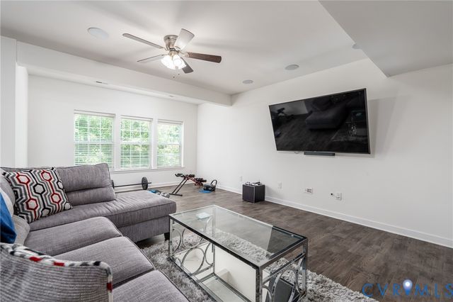 6807 Swanhaven Dr, North Chesterfield, VA 23234