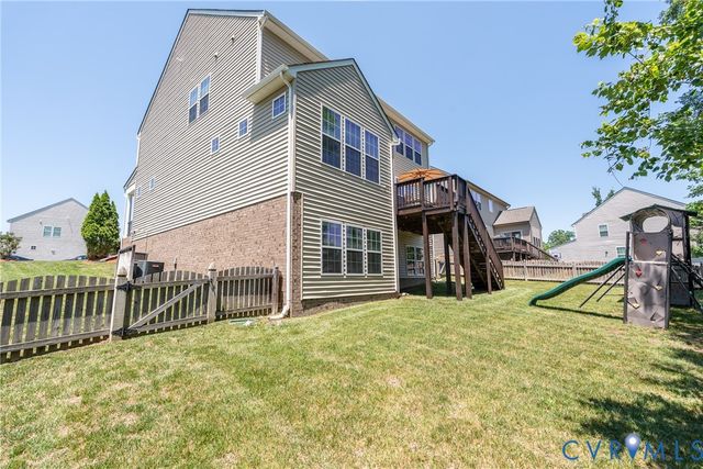 6807 Swanhaven Dr, North Chesterfield, VA 23234