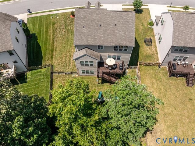 6807 Swanhaven Dr, North Chesterfield, VA 23234