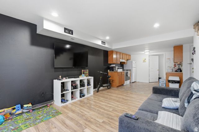 4526 S DEAN DR, West Valley City, UT 84120