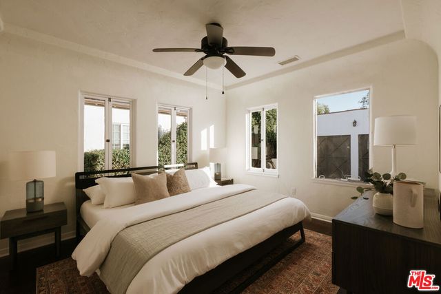 6532 Commodore Sloat Drive, Los Angeles, CA 90048