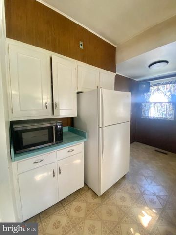 501 W NEWPORT PIKE, Wilmington, DE 19804