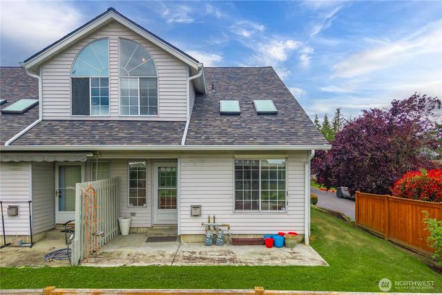 1205 24th Court Ave #A, Milton, WA 98354