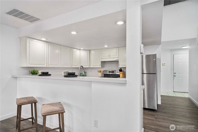 1205 24th Court Ave #A, Milton, WA 98354