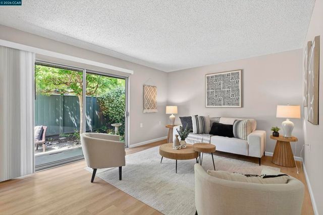 1109 Golden Rain Rd 4, Walnut Creek, CA 94595