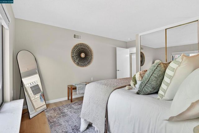 1109 Golden Rain Rd 4, Walnut Creek, CA 94595