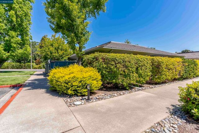 1109 Golden Rain Rd 4, Walnut Creek, CA 94595