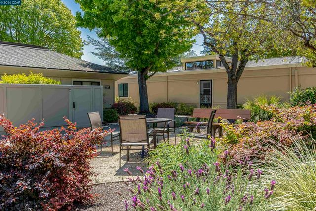 1109 Golden Rain Rd 4, Walnut Creek, CA 94595