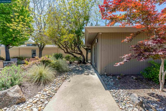 1109 Golden Rain Rd 4, Walnut Creek, CA 94595