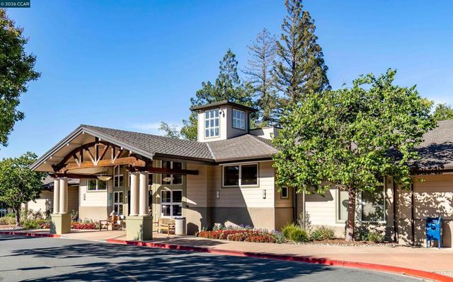 1109 Golden Rain Rd 4, Walnut Creek, CA 94595