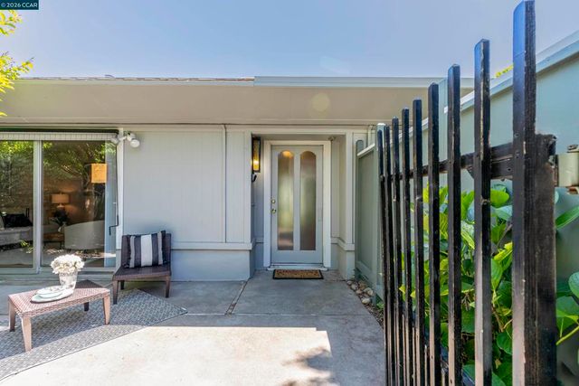 1109 Golden Rain Rd 4, Walnut Creek, CA 94595
